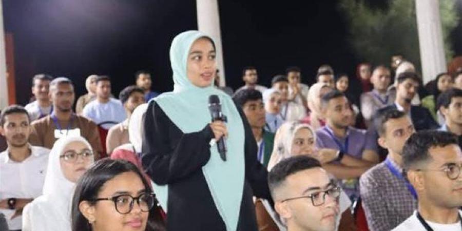 جامعة حلوان التكنولوجية الدولية ترسِّخ وعي طلابها بالمشاركة في فعاليات الملتقى الحواري