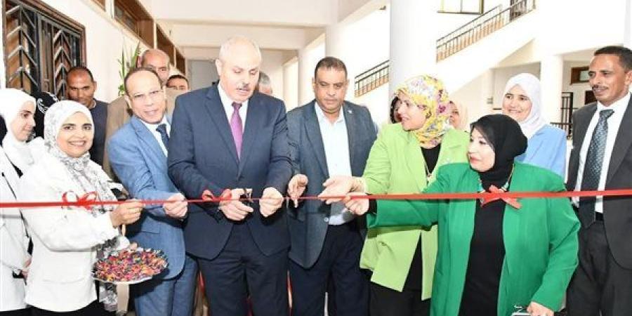 رئيس جامعة قناة السويس يفتتح معمل الأوسكي "OSCE" بكلية التمريض