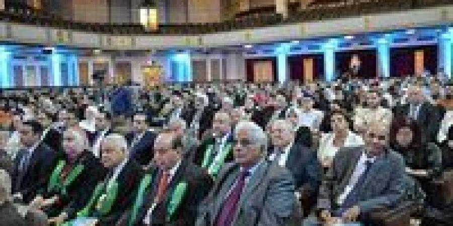 جميعهم من خريجي كلية الحقوق.. جامعة القاهرة تكرم وزير العدل ورؤساء الهيئات القضائية