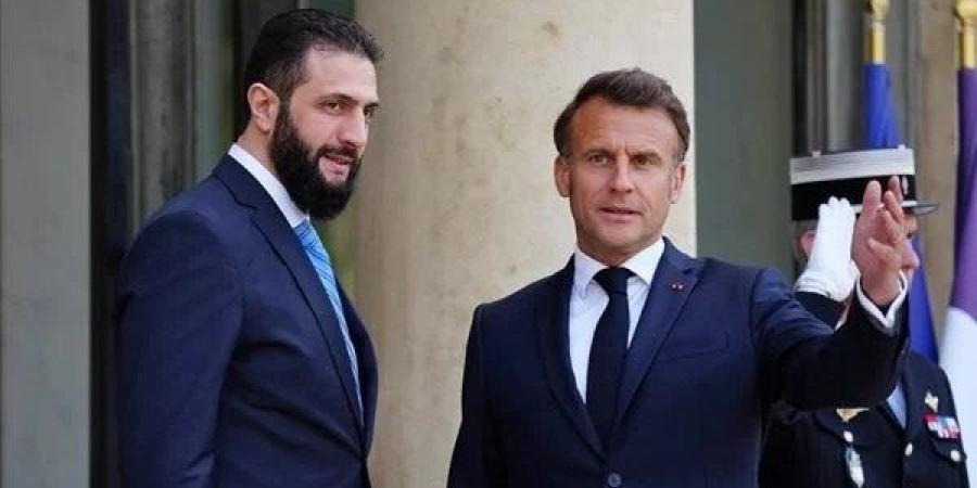 تحولات صادمة في الملف السوري.. لقاء سري بين ماكرون والشرع يكشف المستور