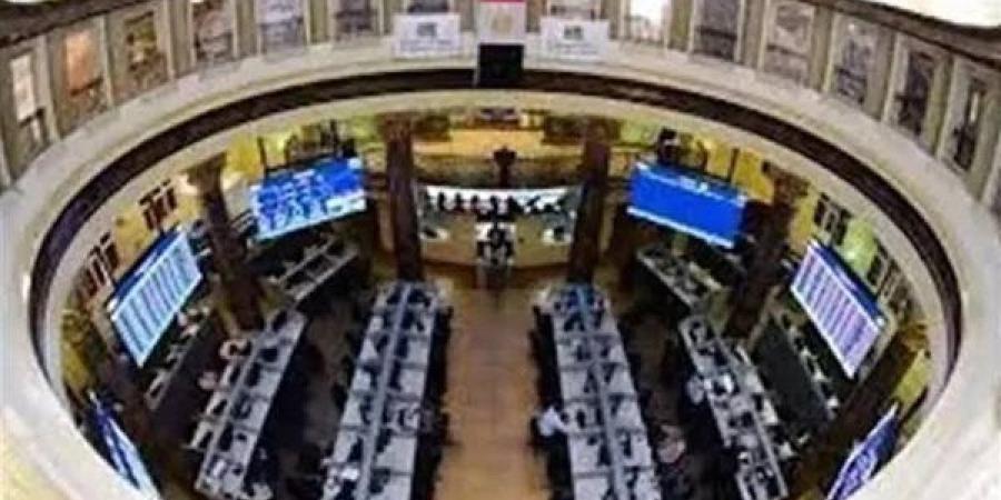 اقتصادية: تراجع البورصة المصرية طبيعي بعد موجة ارتفاعات.. وجني الأرباح لا يدعو للقلق