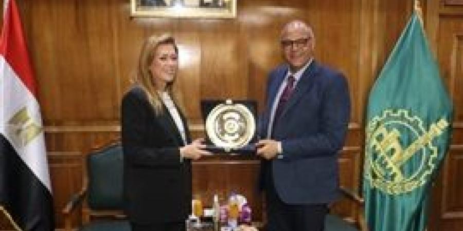 محافظ القليوبية يستقبل المدير التنفيذى للأكاديمية الوطنية للتدريب وتأهيل الشباب