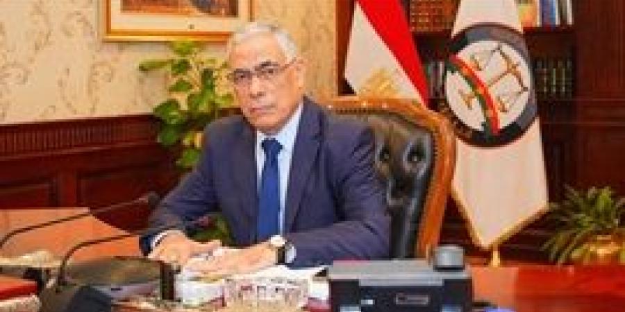 النيابة العامة تباشر التحقيقات فى واقعة وفاة طالبة "علوم الزقازيق"