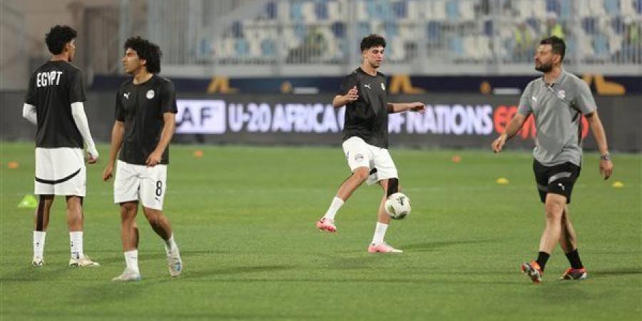 مصر وتنزانيا شباب.. انطلاق الشوط الثاني