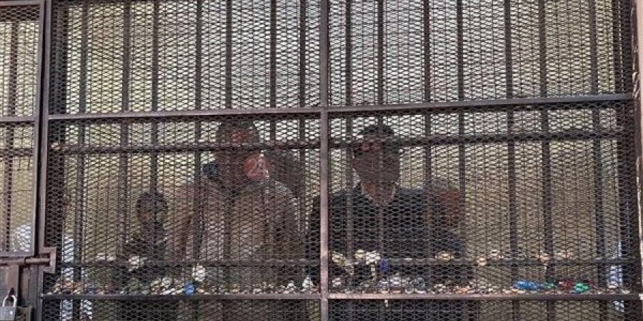 حبس 6 أشخاص وسيدة عامين بسبب العنف واستعرضوا القوة في القاهرة