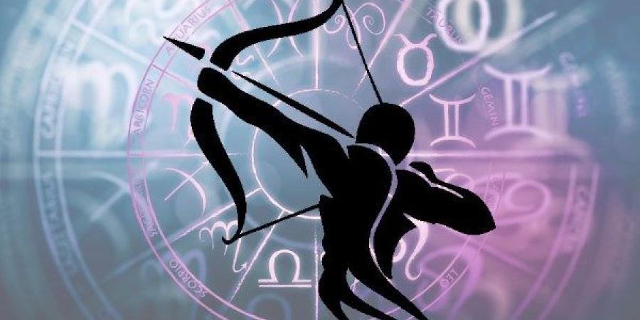 برج القوس حظك اليوم السبت 10 مايو 2025.. فرصة لتحسين وضعك
