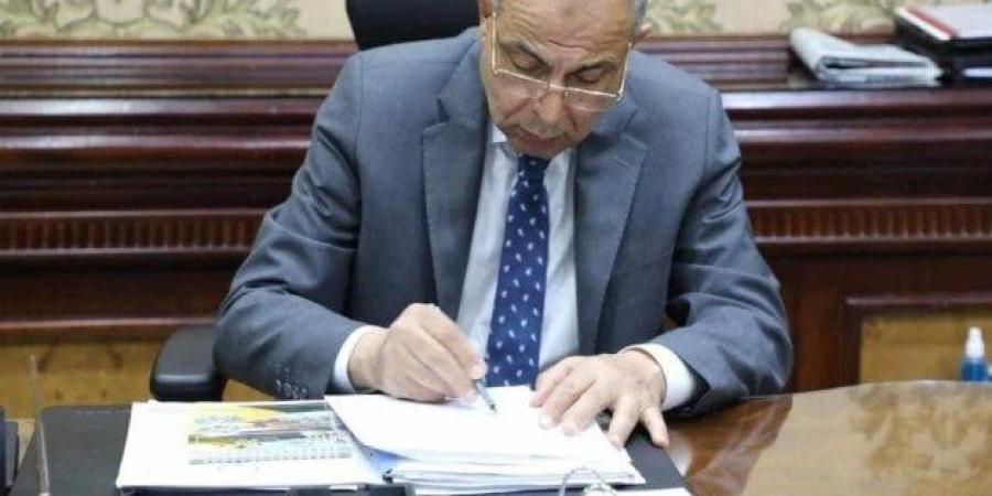 محافظ المنيا يعتمد نتيجة مسابقة الوظائف الإشرافية بمديرية التربية والتعليم