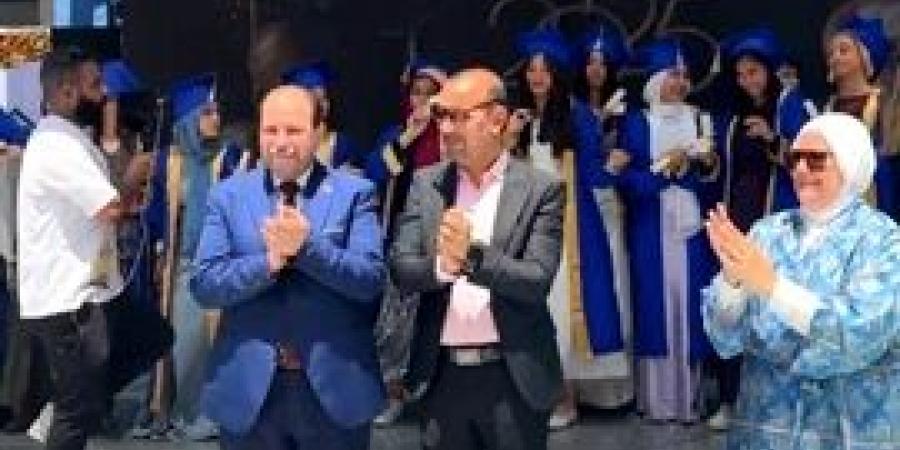مدرسة سكاي لايت تتألق في العرض السنوي: "في حب مصر.. حلوة يا بلدي"