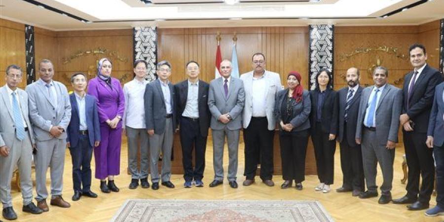وفد صيني رفيع المستوى يزور المركز القومي للبحوث لتعزيز التعاون العلمي المشترك