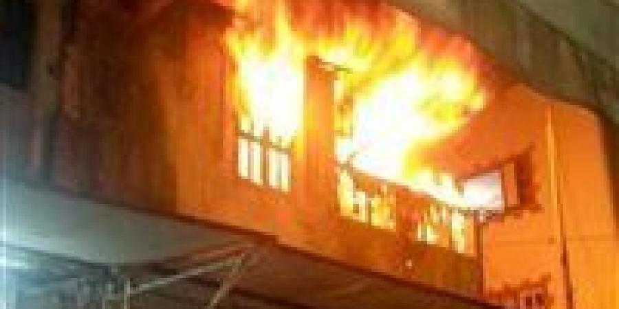 السيطرة على حريق داخل شقة سكنية في منطقة المنشية ببنها