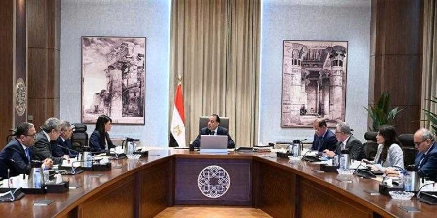 رئيس الوزراء يتابع جُهود إصلاح وإعادة هيكلة الهيئات الاقتصادية