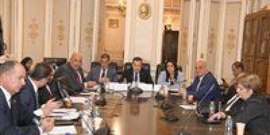 اتصالات النواب توافق على موازنة القومي لتنظيم الاتصالات باجمالي إيرادات 13 مليار جنيه