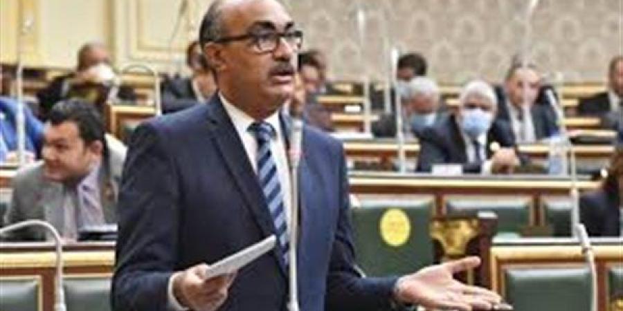 برلماني يطالب الحكومة بتوفير وحدات بديلة للمستأجرين حال تطبيق القانون الجديد