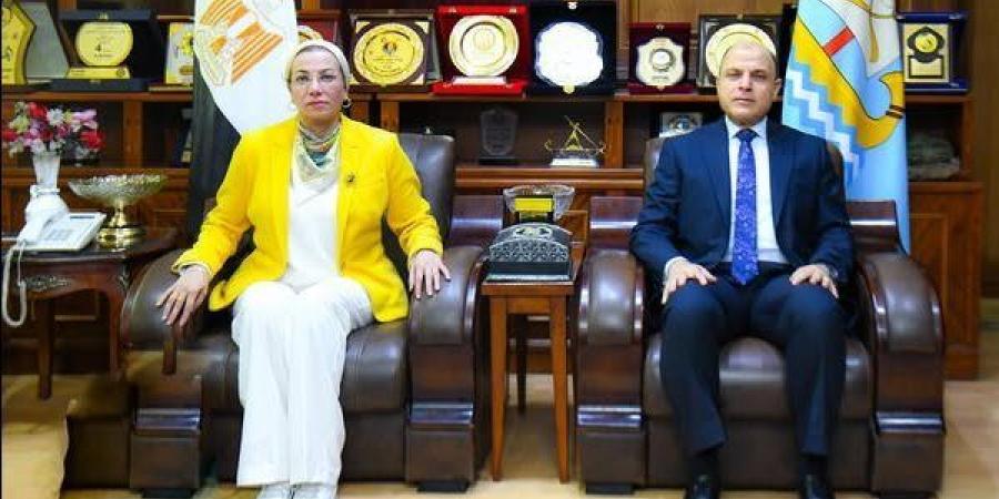 وزيرة البيئة تلتقى محافظ كفرالشيخ قبيل انطلاق مؤتمر "الابتكار من أجل مستقبل أخضر"