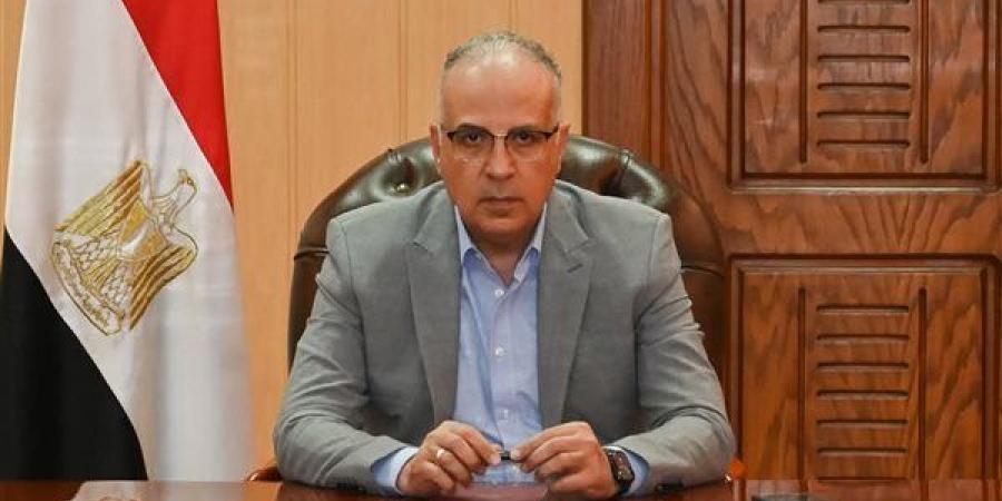 وزير الري يتابع حالة المنظومة المائية تزامنا مع موجة الحرارة
