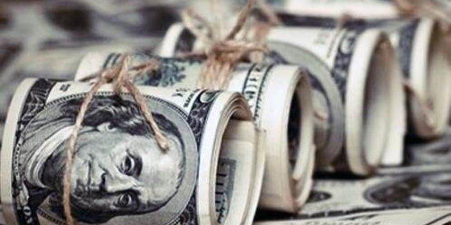 الدولار يواصل التراجع أمام الجنيه ويخسر أكثر من 11 قرشًا خلال تعاملات اليوم
