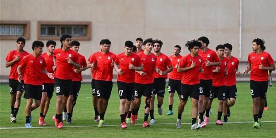 15 دقيقة.. التعادل السلبي يسيطر علي مباراة مصر وغانا