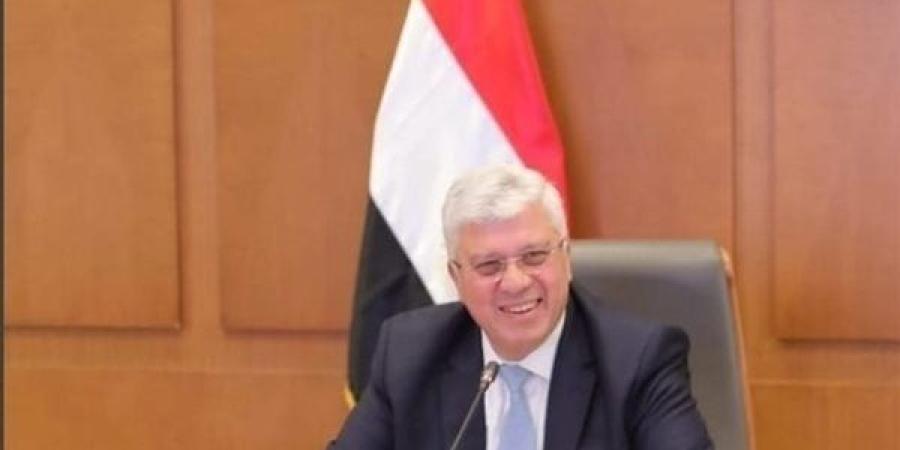 وزير التعليم العالي يعلن سياسات تنفيذ إطلاق جيل جديد من الجامعات المتخصصة ززز