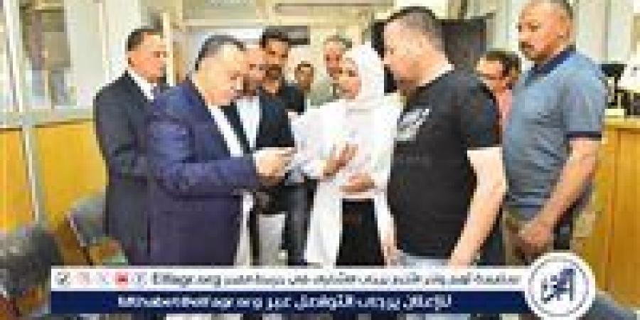محافظ أسيوط يتفقد مركز خدمات المستثمرين لمتابعة جودة الخدمات وتعزيز المناخ الاستثماري بالمحافظة