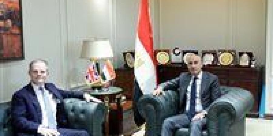 وزير التعليم يبحث مع السفير البريطاني تعزيز التعاون التعليمي
