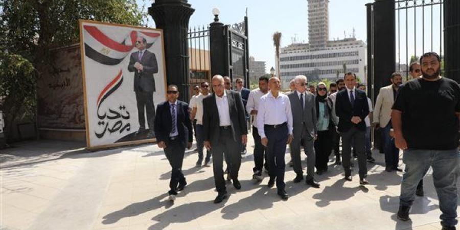 محافظ القاهرة ومستشار رئيس الجمهورية في جولة تفقدية لمتابعة أعمال التطوير الجارية