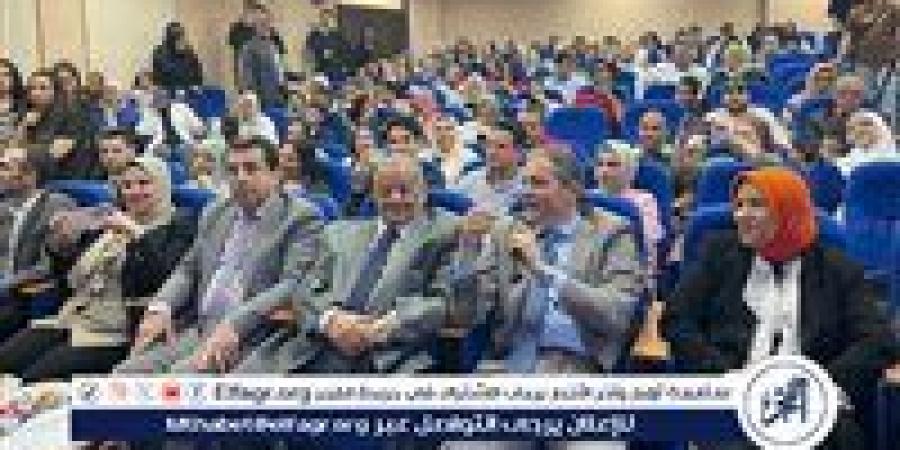 نقيب الإعلاميين يترأس لجان تحكيم مشروعات التخرج لطلبة البكالوريوس