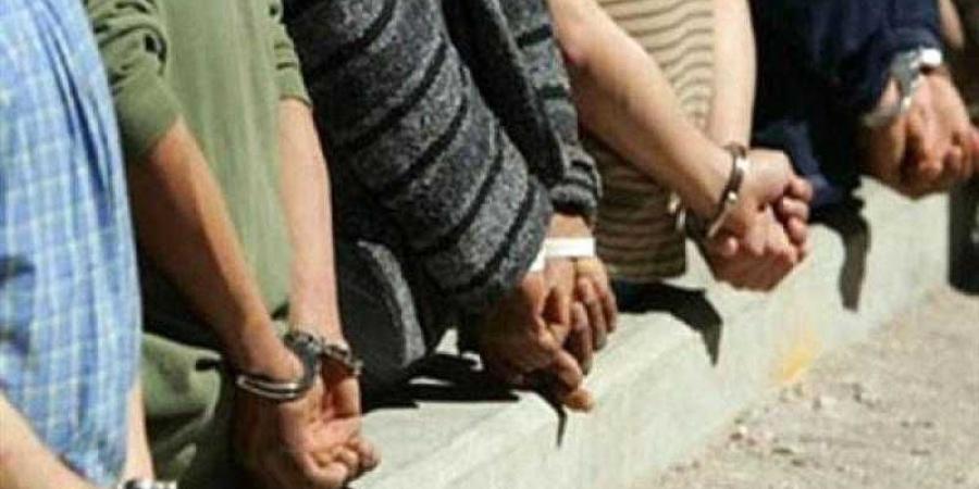 ضبط المتهمين بالاستعراض بسيارات والسير برعونة فى الشيخ زايد