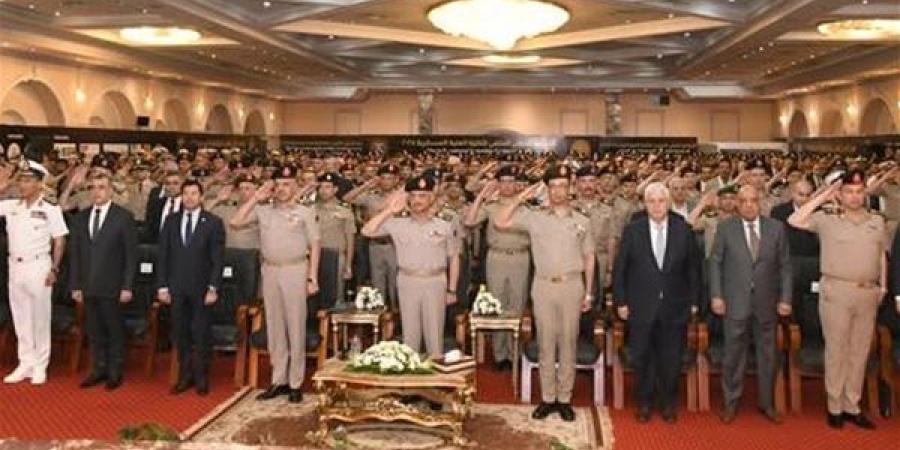 وزير الدفاع يشهد افتتاح المؤتمر الدولي العلمي للكلية الفنية العسكرية
