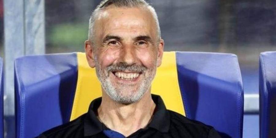 مفاجأة بشأن موقف ميشيل يانكون مدرب حراس الأهلي من جهاز ريفيرو الجديد