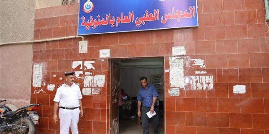 محافظ المنوفية يتفقد المجلس الطبي وموقف الشهداء