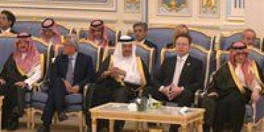 إيلون ماسك يحضر مباحثات ترامب وولي العهد السعودي في قصر اليمامة
