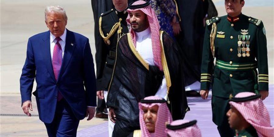 2 تريليون دولار وطائرة فاخرة بـ 400 مليون.. مكاسب زيارة ترامب للخليج