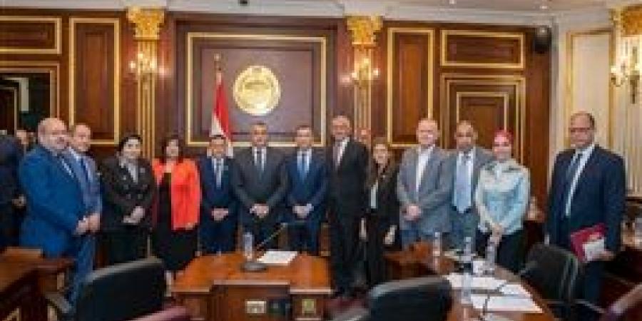 وزير الدولة للإنتاج الحربي: الصناعة من أهم ركائز التنمية الاقتصادية الشاملة والأمن القومي