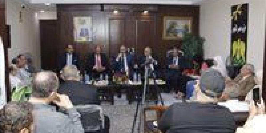 حزب مصر القومي يعقد ندوة لمناقشة قانون الإيجار القديم ويعلن رفضه للمشروع المقترح