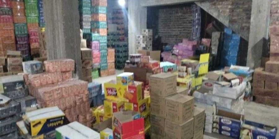 تموين الأقصر : ضبط ربع طن زيوت محركات سيارات مجهولة المصدر بأرمنت