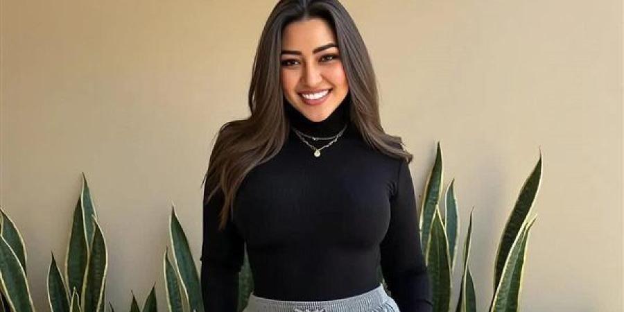 من عربة الشاي إلى أضواء الشهرة.. صورة نادرة لرحمة محسن تُلهم جمهورها