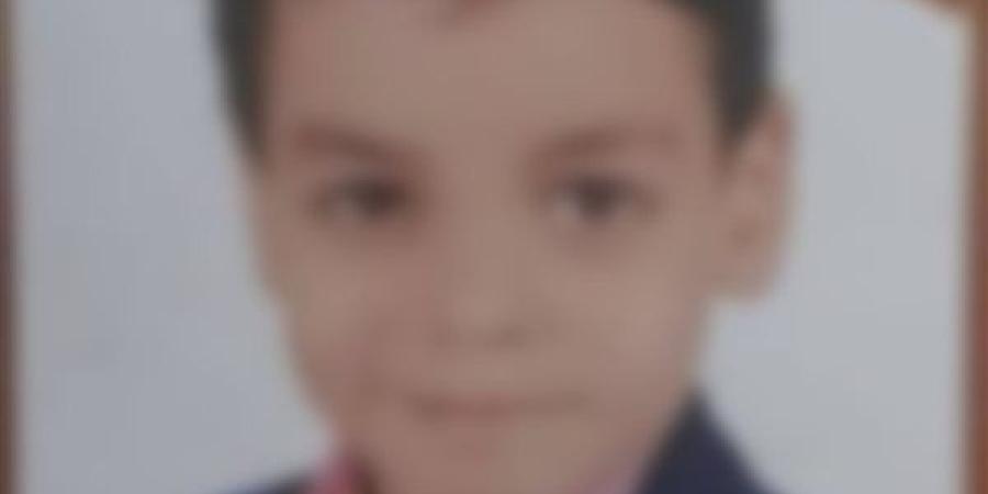 مصرع طفل سقط في بالوعة صرف صحي بالفيوم