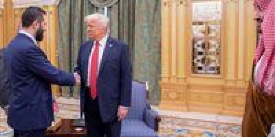 مطالب أمريكية بطردهم.. مصير الفصائل الفلسطينية في سوريا بعد لقاء ترامب والشرع
