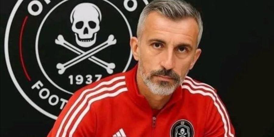 غدا .. ريفيرو يصل القاهرة لتوقيع عقود تدريب الأهلي