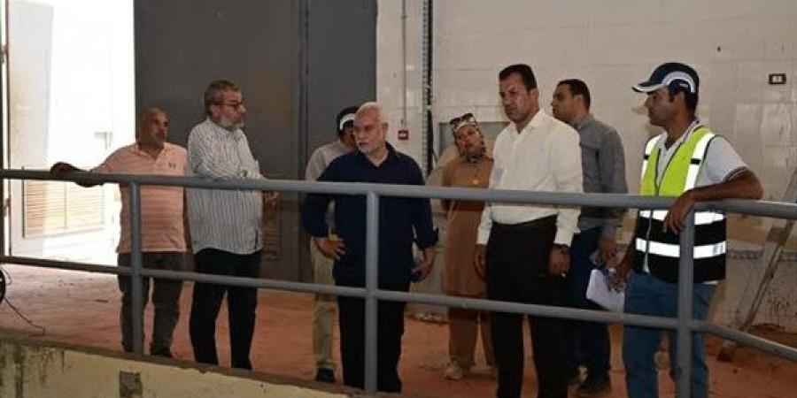 وزير الإسكان يُتابع مشروعات توسعات وصيانة محطات الصرف الصحي بعدد من المدن