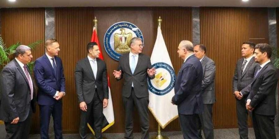 وزير البترول يشهد توقيع اتفاقية بين ”إيجاس” وشركة هاربور إنرجي