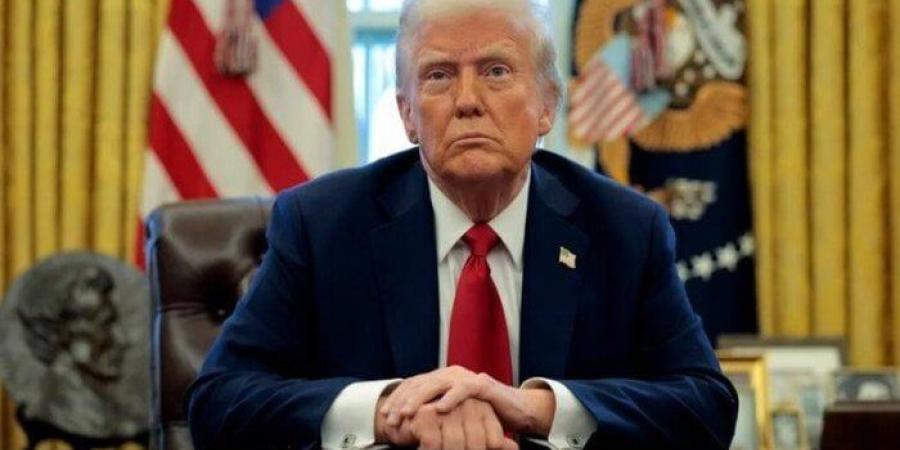 سيناتور أمريكى: ترامب يعتبر العملية ضد الحوثيين مكلفة للغاية