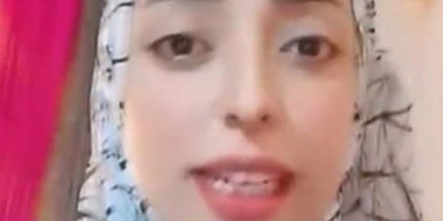 ضرب وخيانة وعقد زواج مزور.. مأساة فتاة بالقليوبية تثير الجدل على فيسبوك