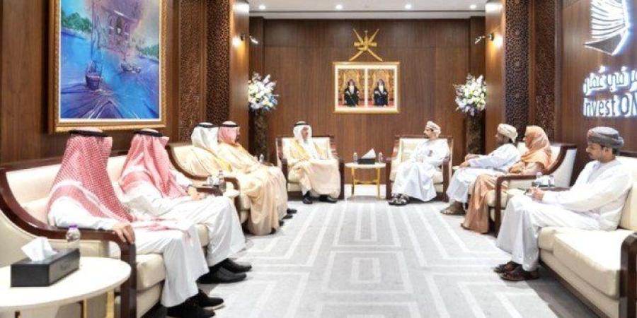 سلطنة عمان والسعودية تبحثان سبل تعزيز التعاون الصناعي والتكامل الاقتصادي بين الجانبين