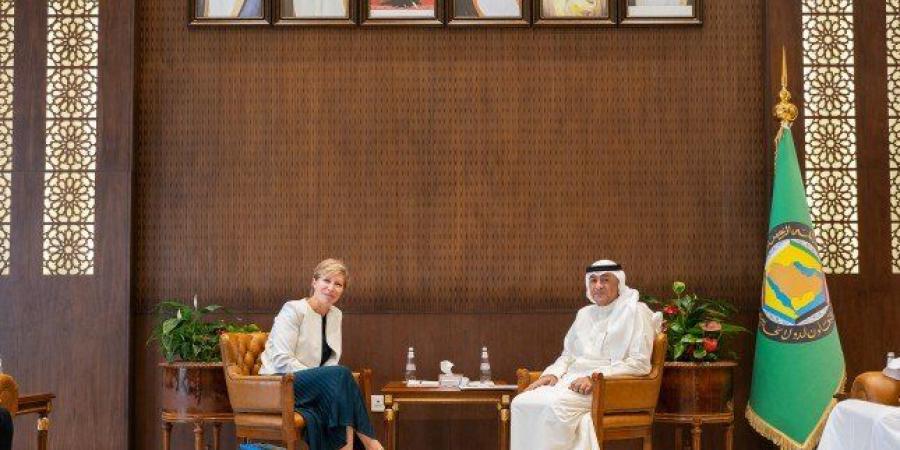 أمين مجلس التعاون يبحث مع مستشار الرئيس الفرنسي تعزيز العلاقات الخليجية - الفرنسية