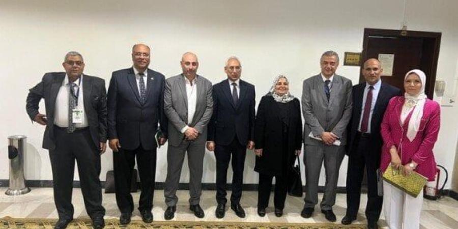 «مستشفى الأمل».. رئيس جامعة المنيا يشدد على ضرورة إدراج مشروع طوارئ السموم والحروق في موازنة الدولة