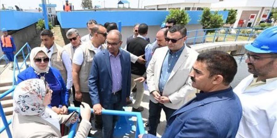 وزير الإسكان ومحافظ الشرقية يتابعان سير العمل بمنظومتي مياه الشرب والصرف الصحي