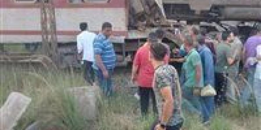 تُوفي داخل المستشفى.. مصرع بائع متجول إثر سقوطه أسفل عجلات في قنا