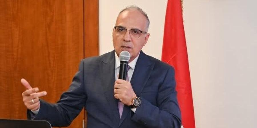 وزير الري للمهندسين الجدد: أنتم قادة الجيل الثاني لمنظومة الري الحديثة في مصر