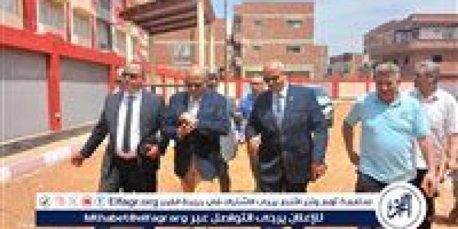 وكيل تعليم الدقهلية يشهد استلام مقاعد دراسية بميت غمر